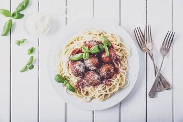 Spaghetti with meat balls tomato sauce