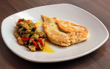 Pechuga de pollo a la plancha con verduras