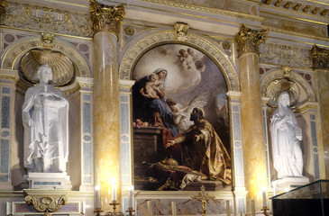 Fototapeta na wymiar Saint Stephen offers his crown to the Virgin Mary by Gyula Benczur, altar in the St. Stephen`s Basilica in Budapest, Hungary