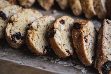 Traditional italian cantuccini cookies, almond biscotti, recipe.