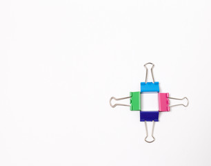 4_color-binder-paper-clips-isolated_white background 4