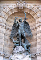 Fototapeta premium Fountain Saint Michel at Place Saint Michel in Paris.