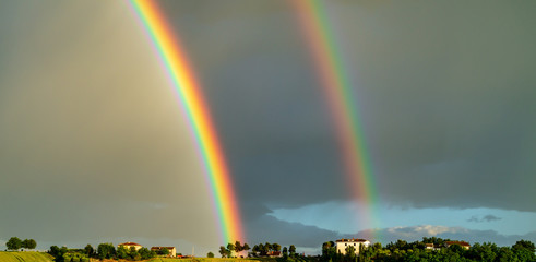 Doppio arcobaleno in primavera