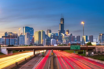 Meubelstickers Chicago, Illinois, USA downtown skyline over highways © SeanPavonePhoto