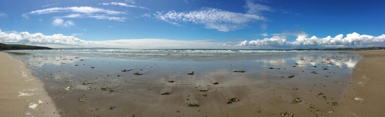 sur la plage de Saint Anne La Palud en Bretagne Cornouailles Finistère