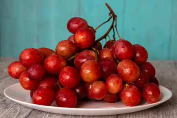 bunch of red grapes