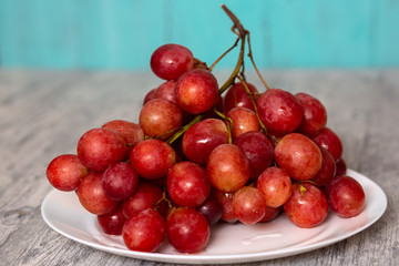 bunch of red grapes