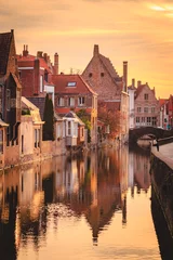 Fotobehang Historische stad Brugge bij zonsopgang, Vlaanderen, België © JFL Photography