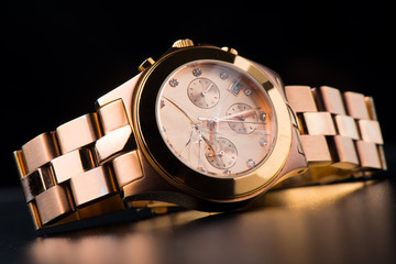 women wrist watch with cracked glass