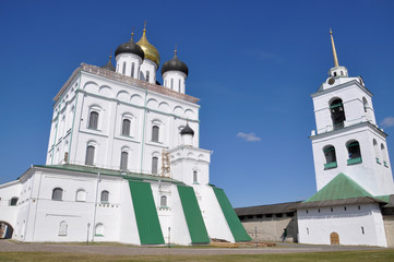 Holy Trinity Cathedral - Orthodox Church in Pskov, the Cathedral of the diocese of Pskov and is part of the architectural ensemble of Pskov Krom and is its main structure.