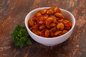 Baked kidney with tomato sauce