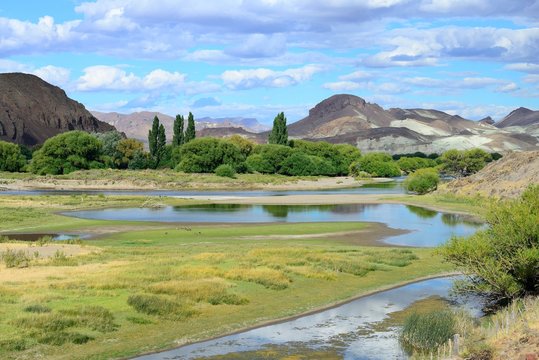 River landscape at Rio Chubut, Piedra Parada, near Gualjaina, Chubut Province, Patagonia, Argentina, South America