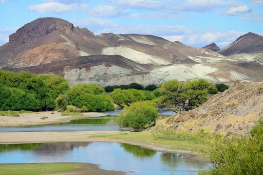 River landscape at Rio Chubut, Piedra Parada, near Gualjaina, Chubut Province, Patagonia, Argentina, South America