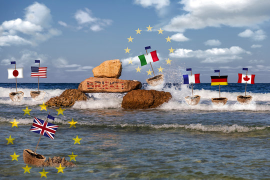 BREXIT-Konzeptbild Walnussschalen mit EU-Flaggen auf stürmischer See