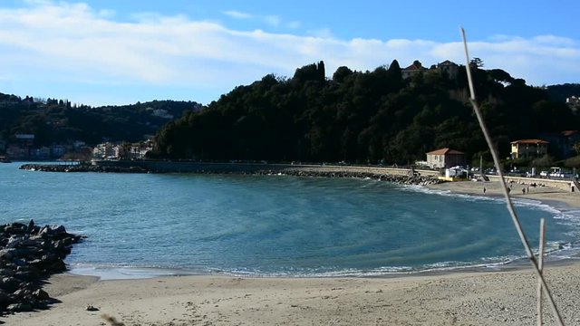 onde nella baia 