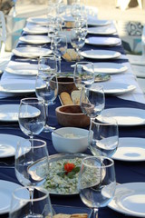 mesa puesta, eventos, comida cumpleaños