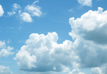 Obraz na płótnie Canvas clouds sky background