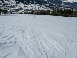 Fototapeta na wymiar piste de ski à Saint Gervais dans les Alpes françaises