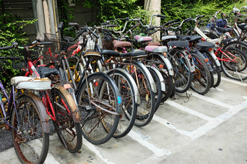Fototapeta na wymiar A lot of old bicycle at parking