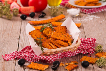 Tomato crackers.