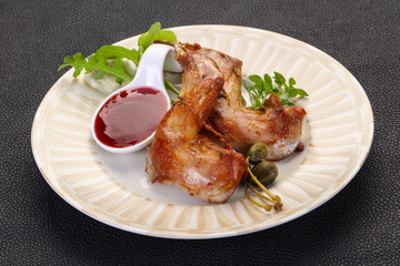 Roasted rabbit legs