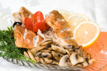 Sea bass fillet with mushrooms