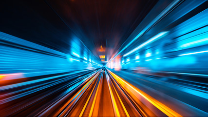 Train moving fast in tunnel - obrazy, fototapety, plakaty