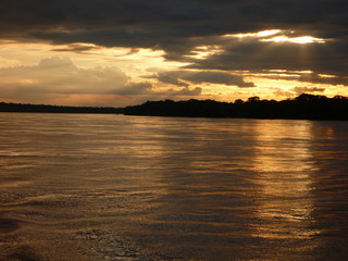 Sonnenuntergang am Amazonas