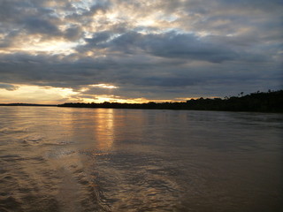 Sonnenuntergang am Amazonas