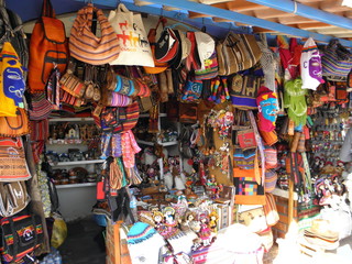 Fototapeta na wymiar bunter Stand in Cusco