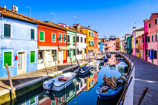 burano - famous old town - italy