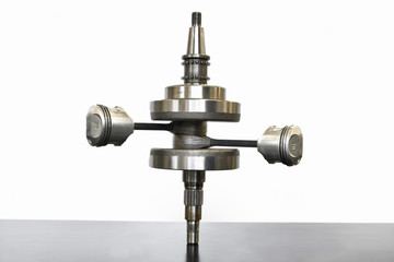 バイクエンジンのクランクシャフト