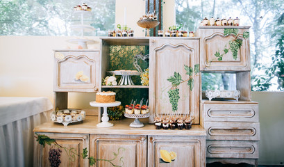  Original vintage dessert table at the wedding
