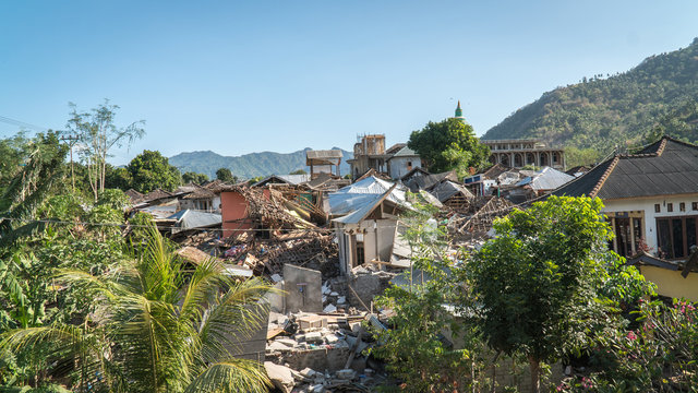 Destroyed buildings after earthquake disaster in Lombok Indonesia – Asia – Image
