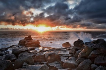 zachód nad oceanem © Leon