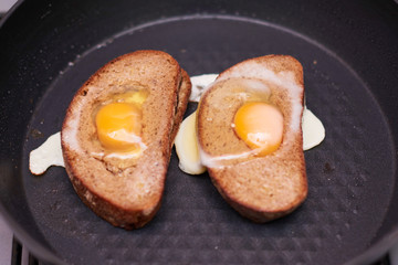  french toast with eggs