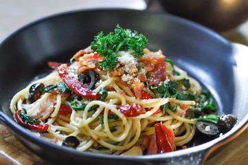 spaghetti or spicy spaghetti