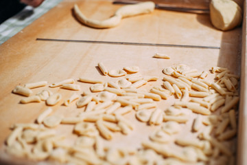The making of Italian traditional pasta