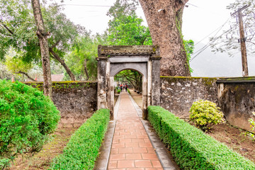 Fototapeta na wymiar Hoa Lu, ancient capital of Vietnam.world heritage