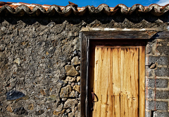 La Palma - Finca mit Tür hell