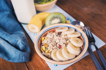 muesli with banana