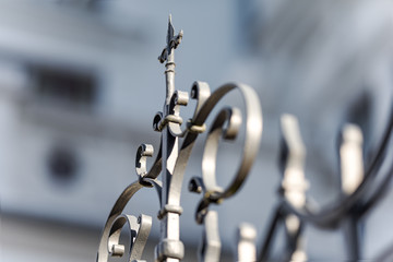 The new metal fence 