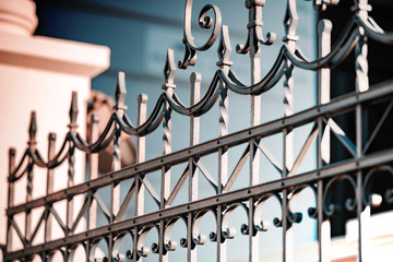 The new metal fence 