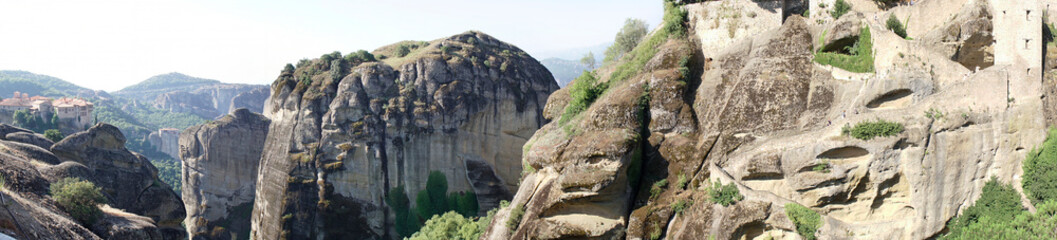 Panoramic image of Meteora rocks and moiasteries in Tesalia, Greece