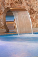 Thalassotherapy_pool_dreamy_waterfall