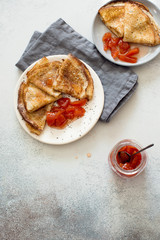 Pancakes with quince jam