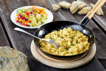 Käsespätzle in der Pfanne