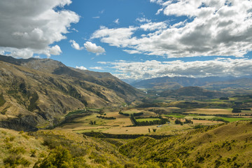 Obraz premium Beautifil views from Crown Range Road near Queenstown