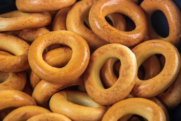 dry bread-ring texture