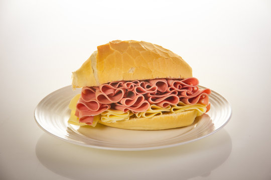 lanche de mortadela